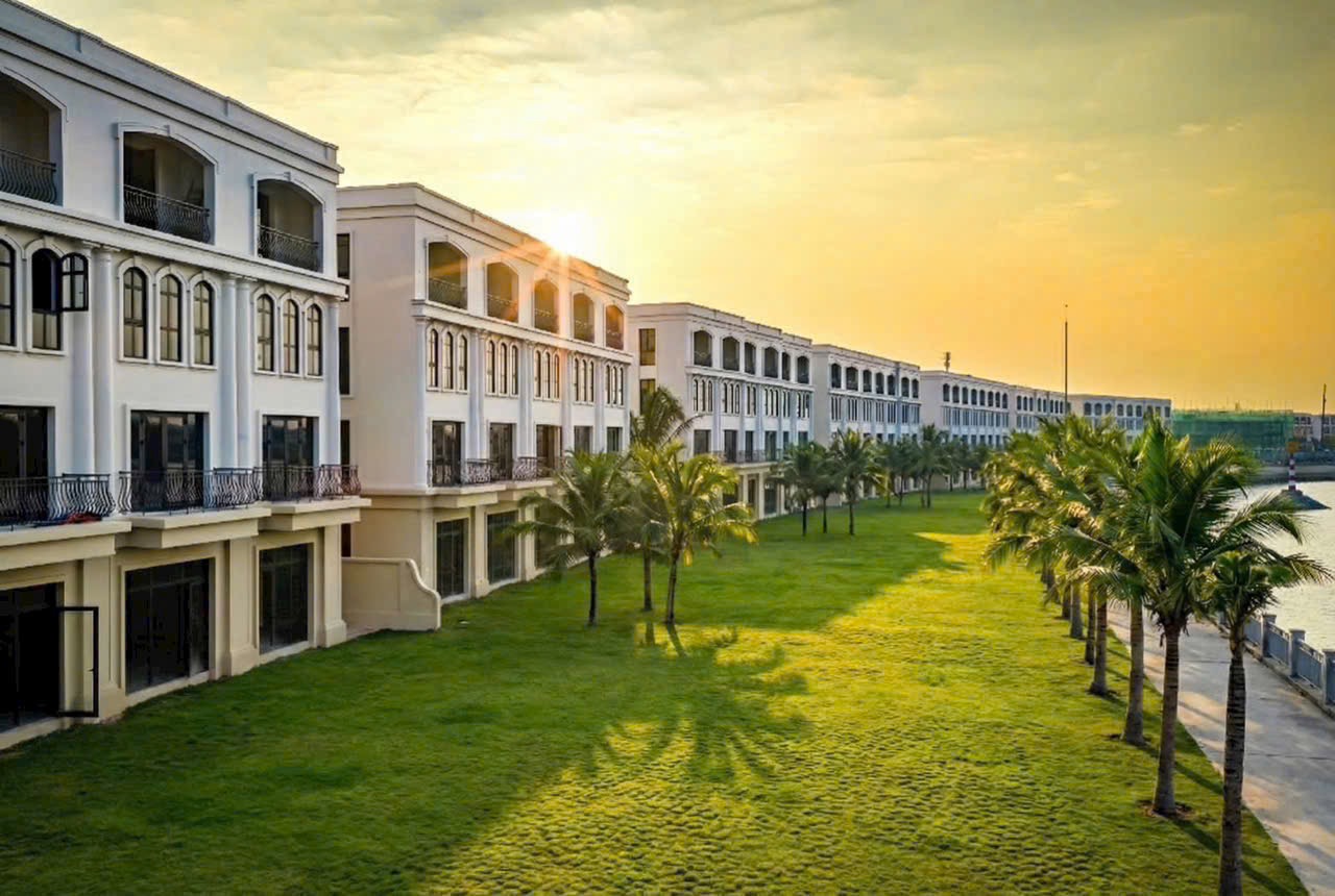 Chuyển nhượng shophouse thương mại tại dự án Vinhomes Hạ Long Xanh